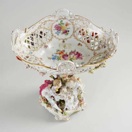 Фруктовая ваза. Carl Thieme. Фарфор Rococo 19th century г. - фото 6