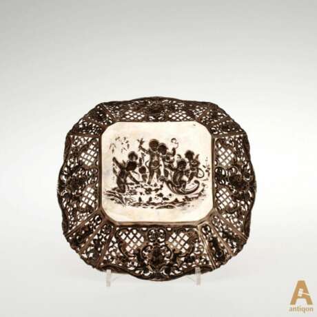 Серебряное блюдо. Западная Европа Silver 830 Rococo 19th century г. - фото 2