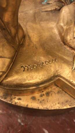 Pendule de chemin&eacute;e en bronze sertie de cand&eacute;labres. Vergoldete Bronze Napoleon III 19th century - Foto 2