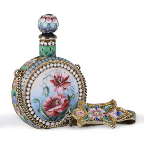 Silver pendant bottle of Maria Semenova. Enamel Romanticism Late 19th century - photo 1