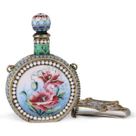 Silver pendant bottle of Maria Semenova. Enamel Romanticism Late 19th century - photo 3