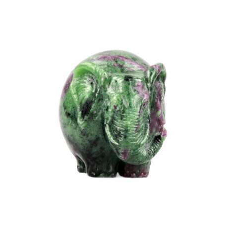 Carved figurine of an elephant in Faberge style. 20th century Bloodstone 20th century - photo 2