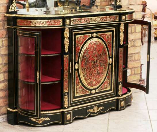 Luxurious chest of drawers with mirror in the Boulle style. France 19th century. Gilded bronze Boulle 19th century - photo 3