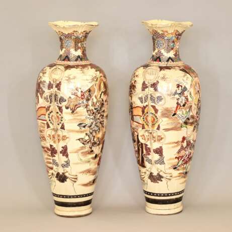 Paire de vases de sol japonais Satsuma. Fayence Late 19th century - Foto 4