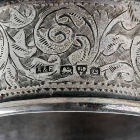 Six ronds de serviette anglais en argent dans un etui dorigine. Argent 925 At the turn of 19th -20th century - photo 7