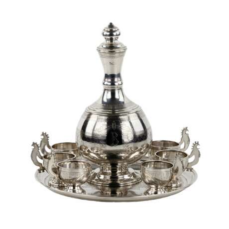Изящный водочный набор из серебра в неорусском стиле мастерской С.М. Иконникова. Silver 84 Gilding 19th century г. - фото 1