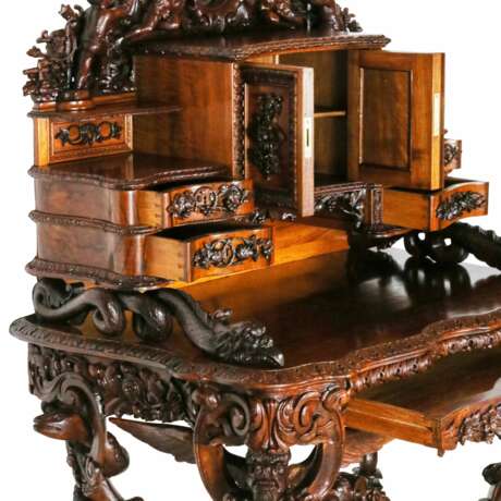 Magnificent carved bureau table in the Baroque neo-Gothic style. France 19th century. Carved wood Eclecticism 19th century - photo 5