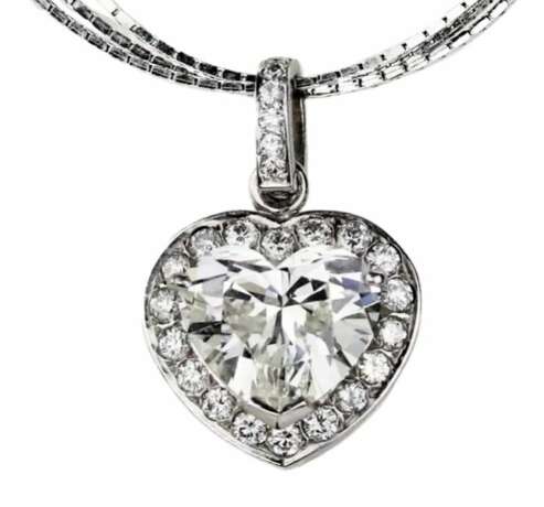 Gold 18K pendant HEART with a superb central diamond of 3.02 Carats. Vicenza. Italy. Diamonds 21th century - photo 1