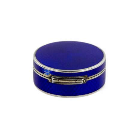 Silver French mussel in cobalt blue guilloche enamel. Silver guilloche enamel gilding 20th century - photo 2