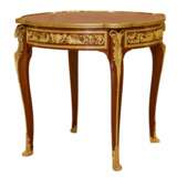 Mahogany table decorated with marquetry in the style of Louis XV Francois Linke. Late 19th century Gilded bronze Late 19th century - photo 4