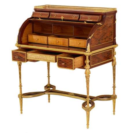 E.KAHN. A magnificent cylindrical bureau in mahogany and satin wood with gilt bronze. Gilded bronze 19th century - photo 6