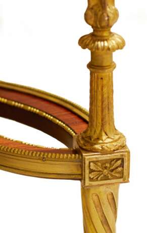 E.KAHN. Magnifique bureau cylindrique en acajou et bois satin&eacute; avec bronze dor&eacute;. Bronze doré 19th century - photo 13