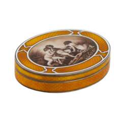 Silver snuff box of aristocratic proportions in guilloch&eacute; enamel. Austria early 20th century.