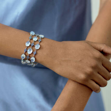 TIFFANY & CO., LOUIS COMFORT TIFFANY MOONSTONE AND SAPPHIRE BRACELET - фото 4