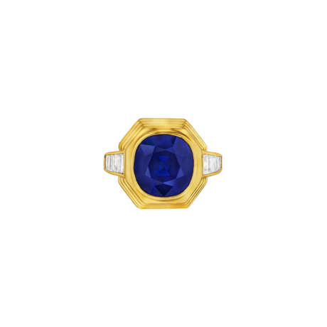 BULGARI SAPPHIRE AND DIAMOND RING - photo 1