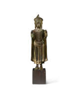 South-Eastern Asia. STATUE DE BOUDDHA EN BRONZE