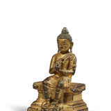 STATUE DE MAITREYA ASSIS EN BRONZE DOR&#201; - photo 3