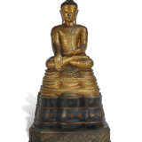 MONUMENTALE STATUE DE BOUDDHA EN BOIS DOR&#201; - Foto 1