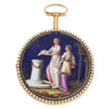 Taschenuhr: exquisite, große Gold/Emaille-Spindeluhr mit Lupenmalerei feiner Qualität sowie Perlbesatz, signiert PC No. 2208, Frankreich ca. 1795 - фото 1