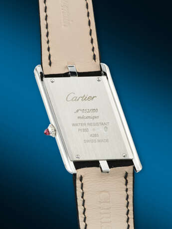 CARTIER. A RARE AND UNUSUAL PLATINUM LIMITED EDITION ASYMMETRICAL WRISTWATCH - photo 4