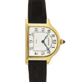 CARTIER. A VERY RARE AND UNUSUAL 18K GOLD LIMITED EDITION BELL-SHAPED WRISTWATCH - фото 1