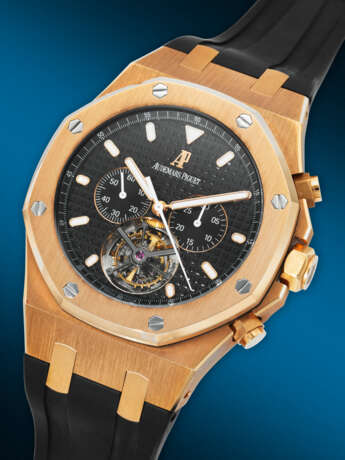 AUDEMARS PIGUET. A RARE AND LARGE 18K PINK GOLD TOURBILLON CHRONOGRAPH WRISTWATCH - Foto 2