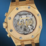 AUDEMARS PIGUET. A RARE AND LARGE 18K PINK GOLD TOURBILLON CHRONOGRAPH WRISTWATCH - Foto 4