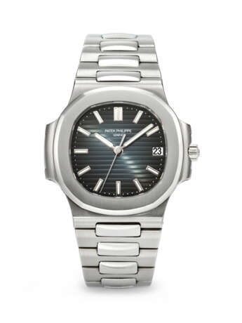 PATEK PHILIPPE. A VERY RARE STAINLESS STEEL AUTOMATIC WRISTWATCH WITH SWEEP CENTER SECONDS, DATE, AND BRACELET - фото 1