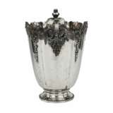 Un refroidisseur italien en argent orne en forme de vase. 1934-1944 Argent 800 Eclecticism 20th century - photo 3