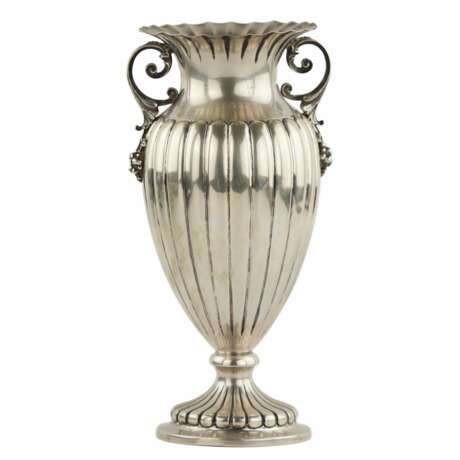 Vase italien en argent. Argent 800 20th century - photo 2