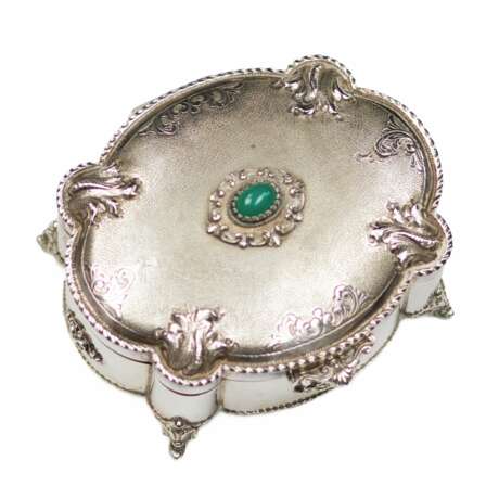 Italian silver jewelry box of baroque shape. 20th century. Silver 800 Eclecticism 20th century - photo 2