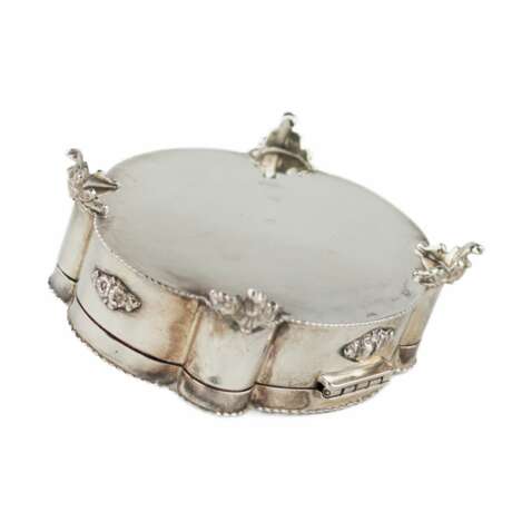 Italian silver jewelry box of baroque shape. 20th century. Silver 800 Eclecticism 20th century - photo 8