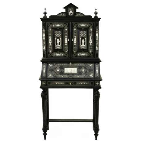 A superb Italian ebony and ivory cabinet from the late 19th century. Ivory Late 19th century - photo 8