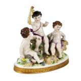 Three Putti after haymaking. Volkstedter. Polychrome painting 20th century - photo 2