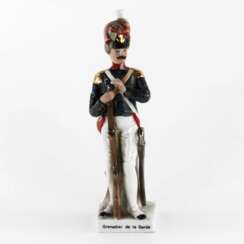 Figurine en porcelaine Soldier Grenadier De La Garde. Allemagne