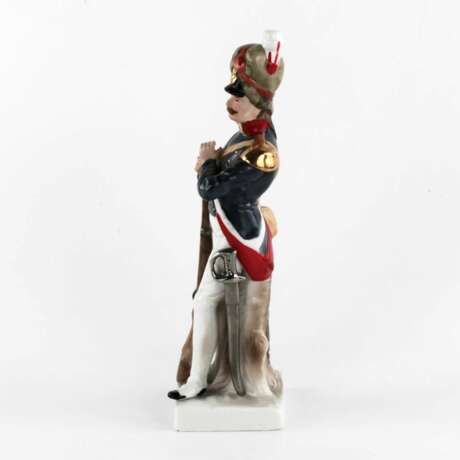 Porcelain figurine Soldier Grenadier De La Garde. Germany Porcelain 20th century - photo 4