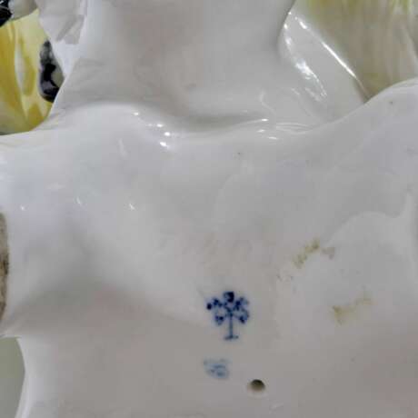 Figurine en porcelaine Perroquet Bleu. Karl Ens. Porcelaine 20th century - photo 6