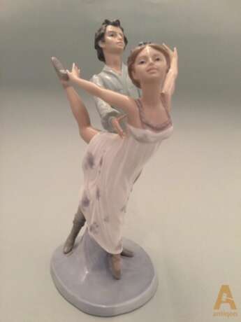 Figurine en porcelaine Ballet Couple Lladro Porcelaine 20th century - photo 1