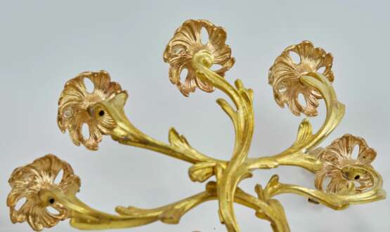 Pair of bronze sconces. The turn of the 19th and 20th centuries. Gilded bronze Rococo At the turn of 19th -20th century - photo 2