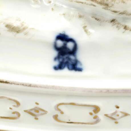 Groupe en porcelaine Couple romantique. Porcelaine Romanticism Early 20th century - photo 3