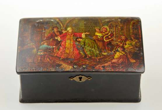 Antique Russian box Game of blind mans buff painting Early 20th century - photo 1