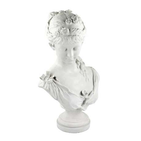 Buste d`une jeune fille. Biscuit (porcelain) Eclecticism 19th century - photo 2