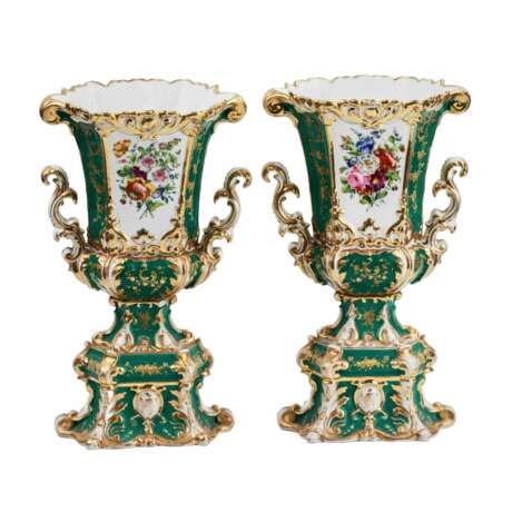 Paire de Vases epoque Galante Polychrome gilt Neorococo 19th century - photo 2