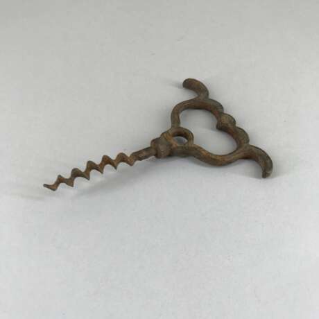 Corkscrew Four Finger Pull Métal At the turn of 19th -20th century - photo 1