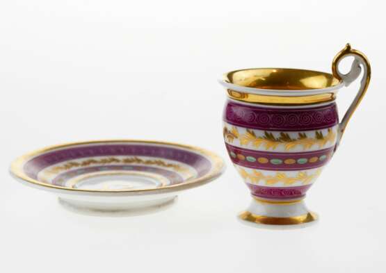 Tasse &agrave; the et soucoupe en porcelaine fran&ccedil;aise. Dorure Eclecticism At the turn of 19th -20th century - photo 3