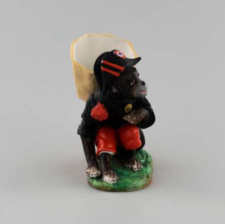 Porcelain pencil holder Monkey in the shape of Napoleon. Porcelain Early 19th century - photo 5