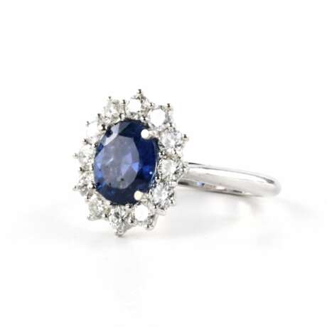 Gold ring with natural sapphire and diamonds Gold 20th century - photo 2