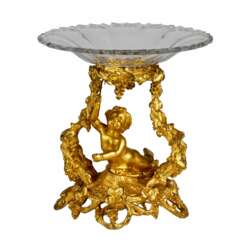Vase &agrave; fruits decoratif, en bronze dore, avec cristal, epoque Napoleon III. 19&egrave;me si&egrave;cle. 