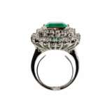 Platinum ring with emerald and diamonds. Diamonds 21th century - photo 2