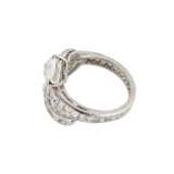 Ring in platinum with diamonds. Snake. Diamonds Mid-20th century - photo 5